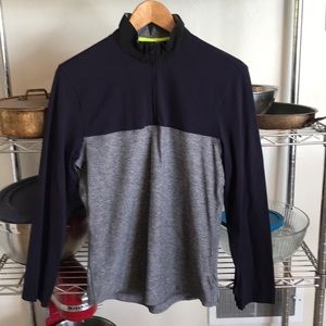 EUC lululemon 1/2 zip, men’s size small.